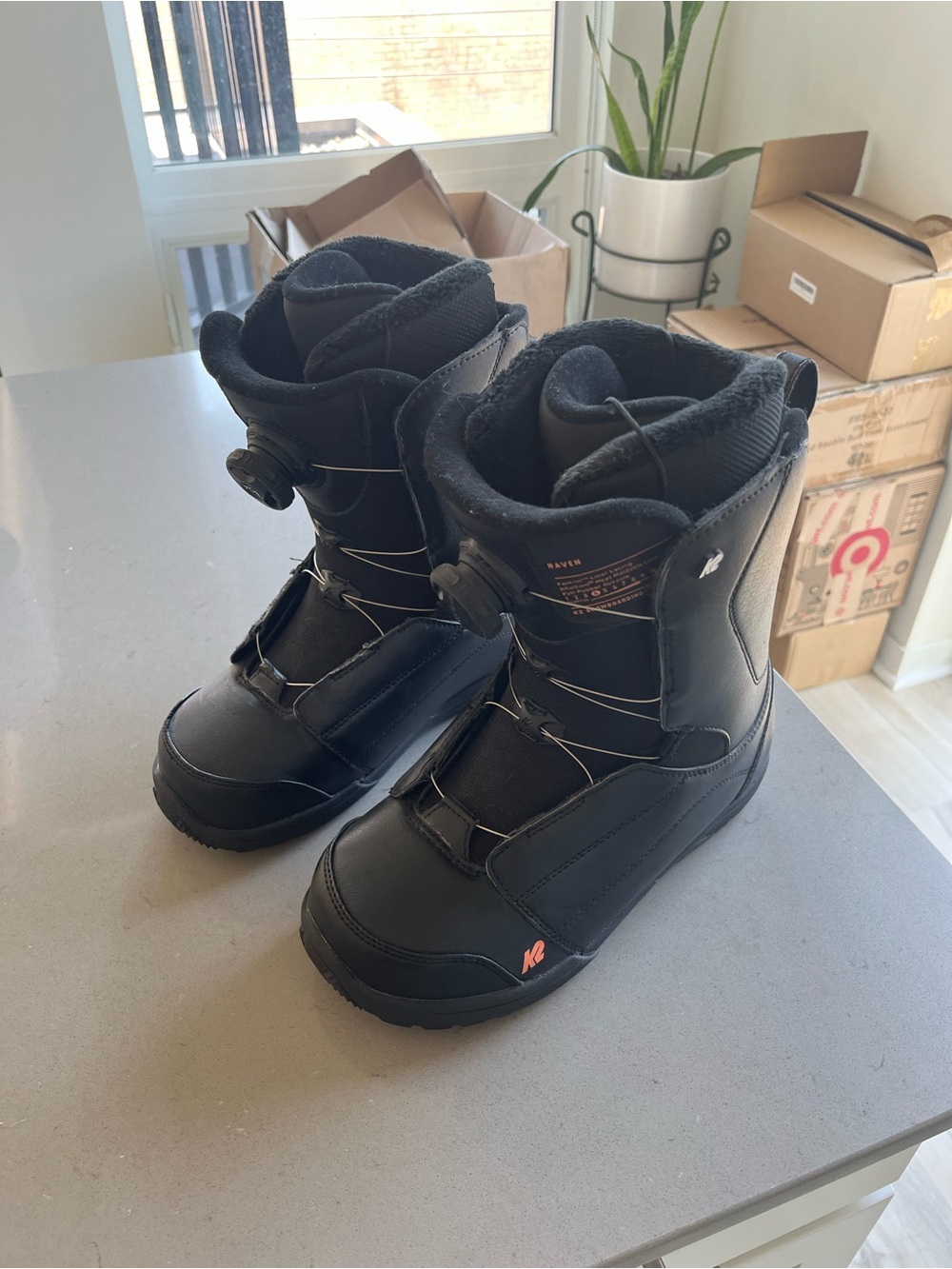 Women’s Black Snowboard Boots - Easy BOA Fit